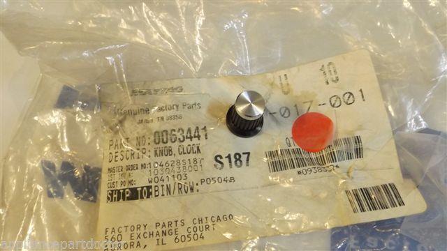 MAYTAG WHIRLPOOL STOVE 0063441 Knob, Clock NEW IN BAG MAYTAG WHIRLPOOL STOVE 0063441 Knob, Clock NEW IN BAG